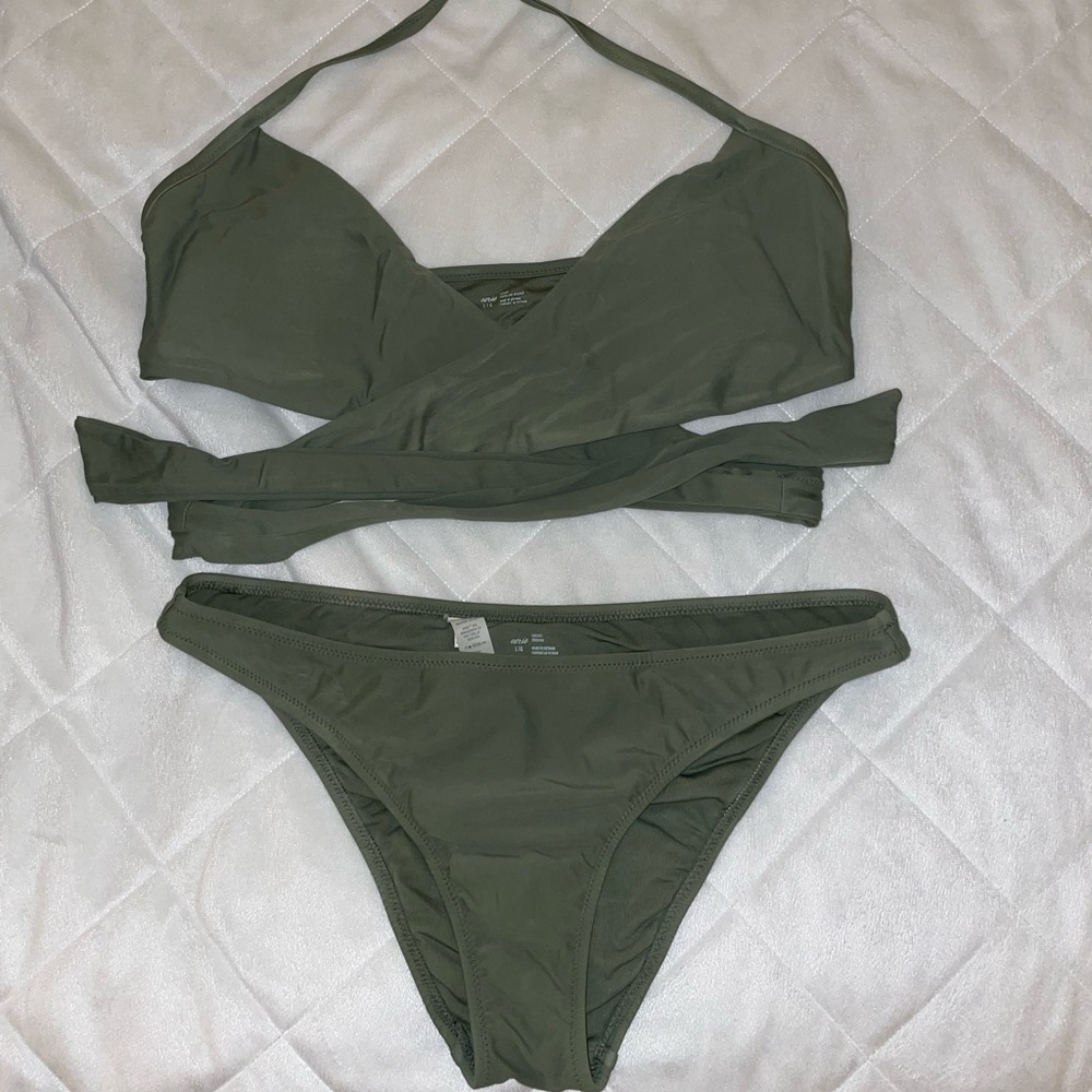 Green Bikini
